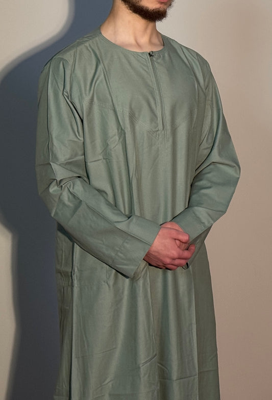 Emerald Green Thobe – Bold, Modest, and Refined