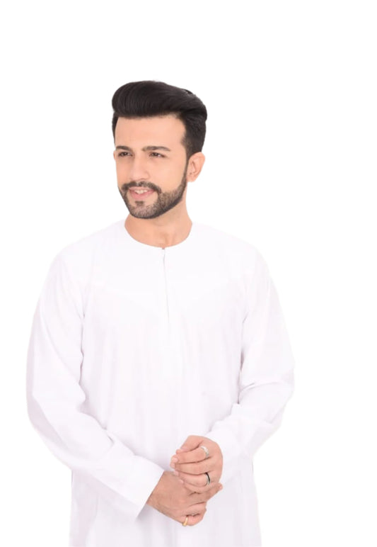 White Omani thobes